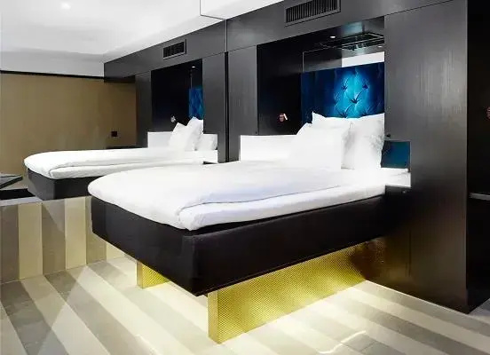 Smart (windowless) Single room