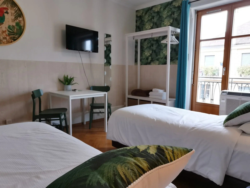 Reception Double room (twin beds)