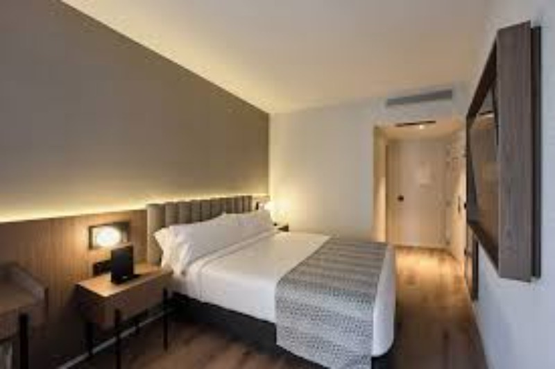 Premium Double room (full double bed)