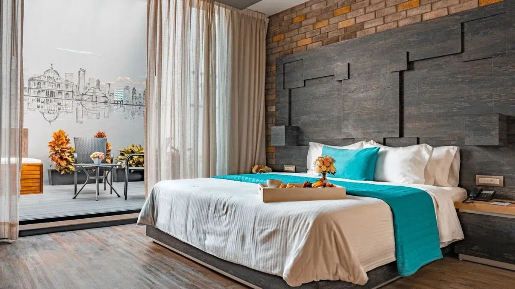 Master Double Suite (full double bed)