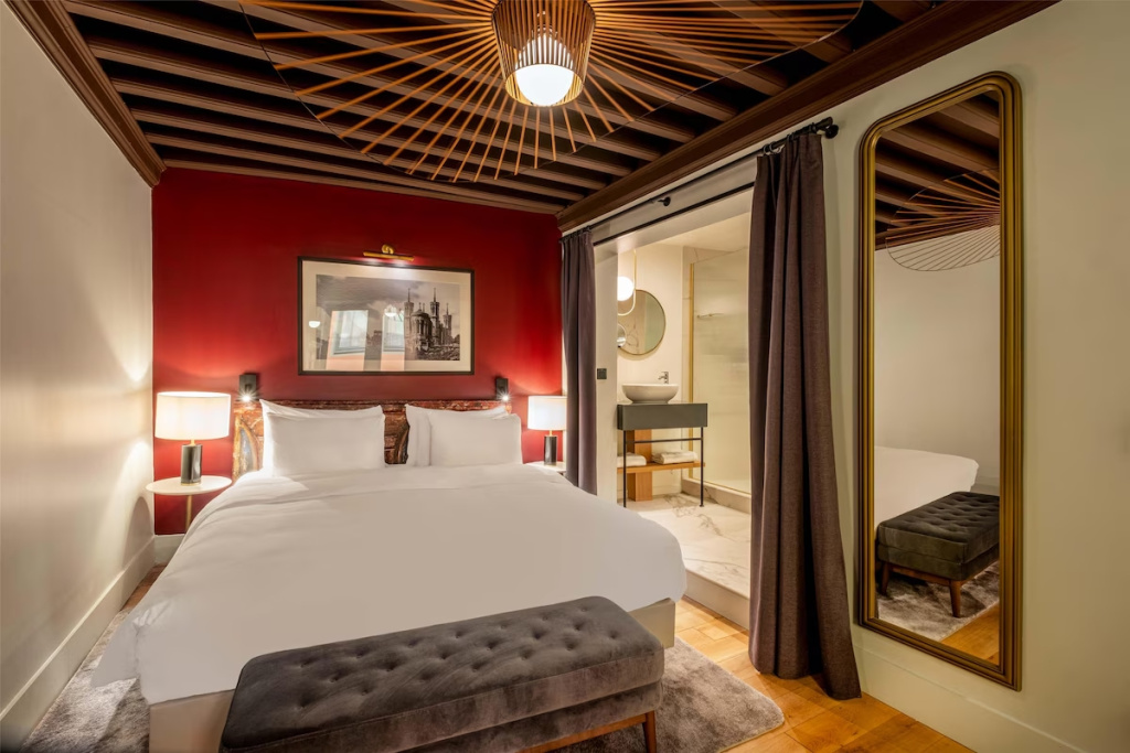 Collection Superior Double room (full double bed)