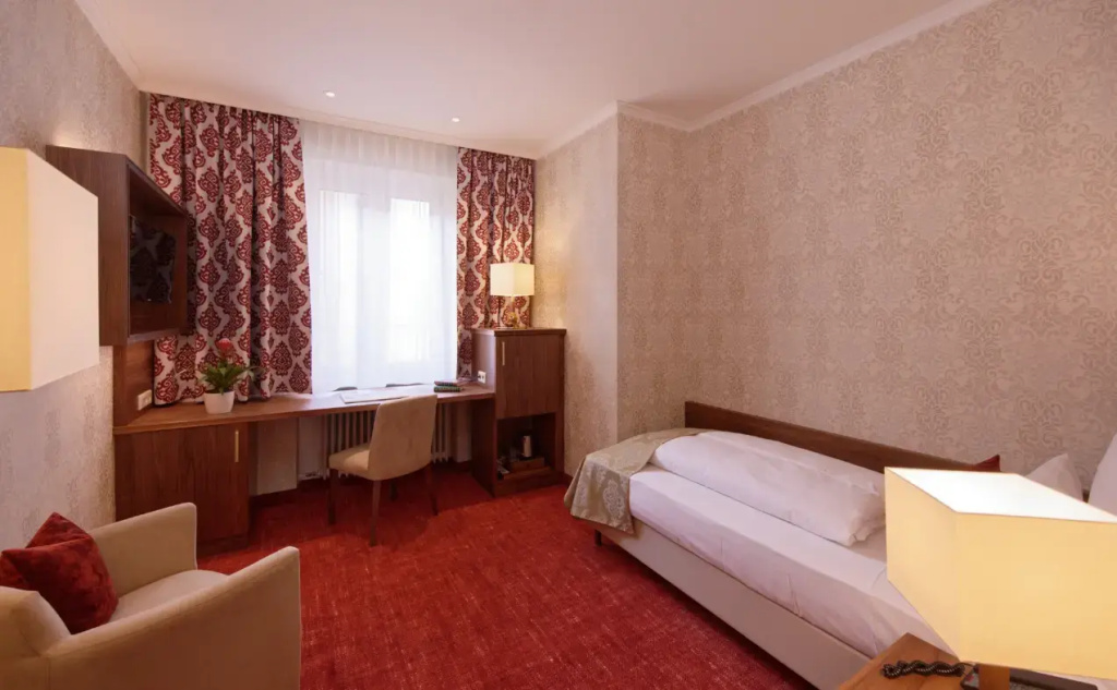 Large Single room