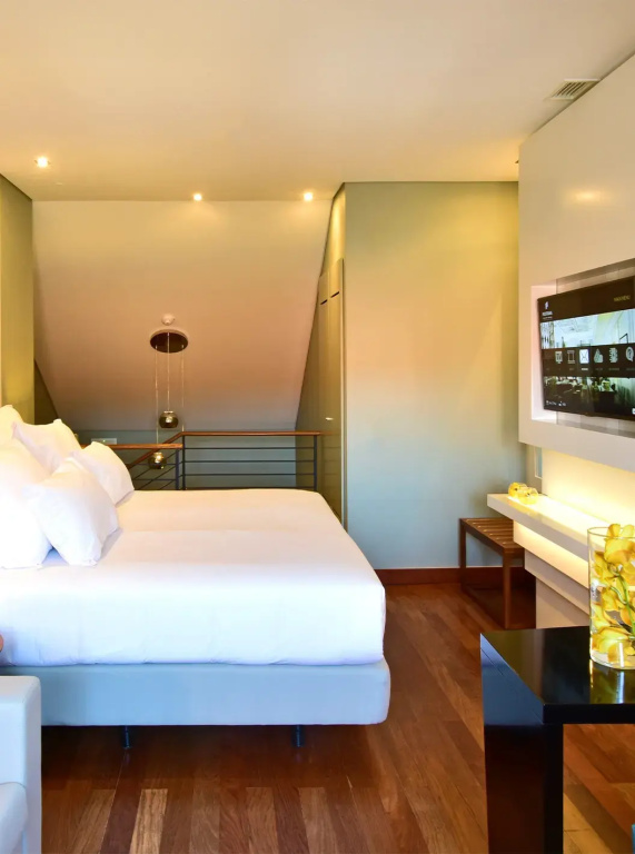 Mezzanine Double room (full double bed)
