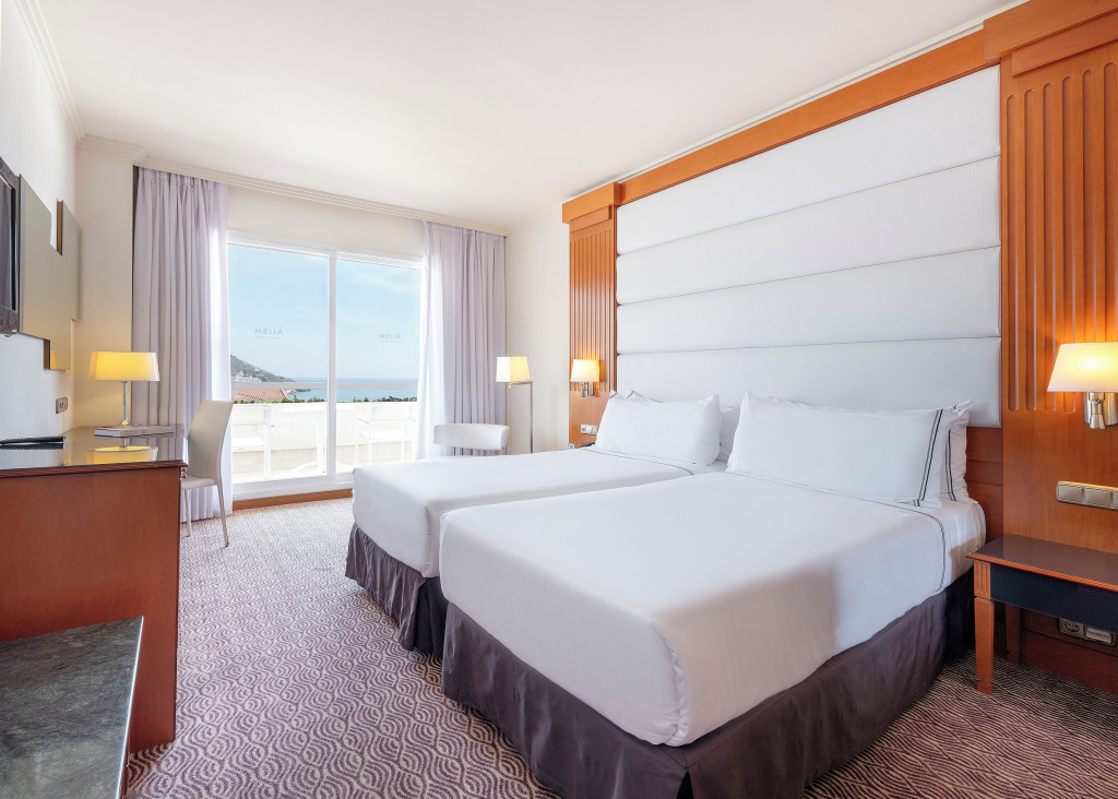 Double room (twin beds)