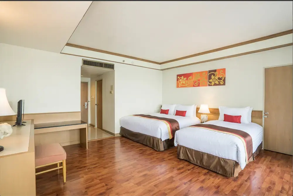 Mini Connecting Family Suite