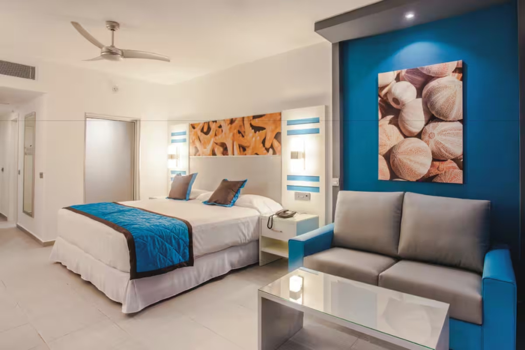 Double room (full double bed)