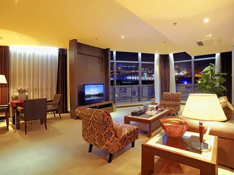 Lobby & Reception