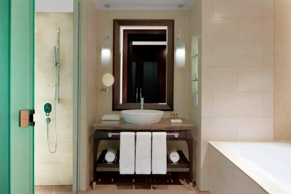 Sheraton Sharjah Beach Resort & Spa - Chambres