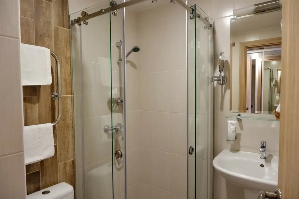 Двухместный люкс VIP двуспальная кровать в Бургас