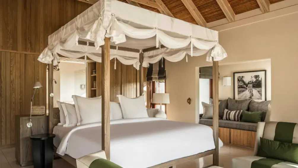 5 Bedrooms Residence Villa