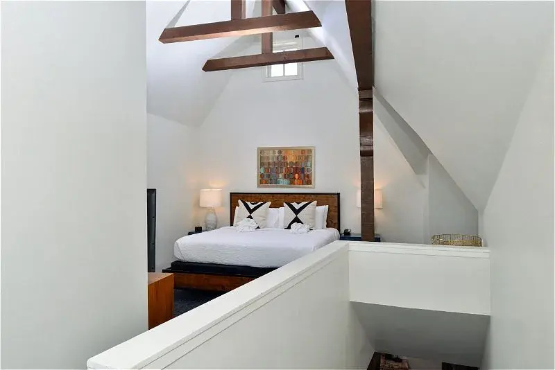 No. 5 Double Cottage (full double bed)