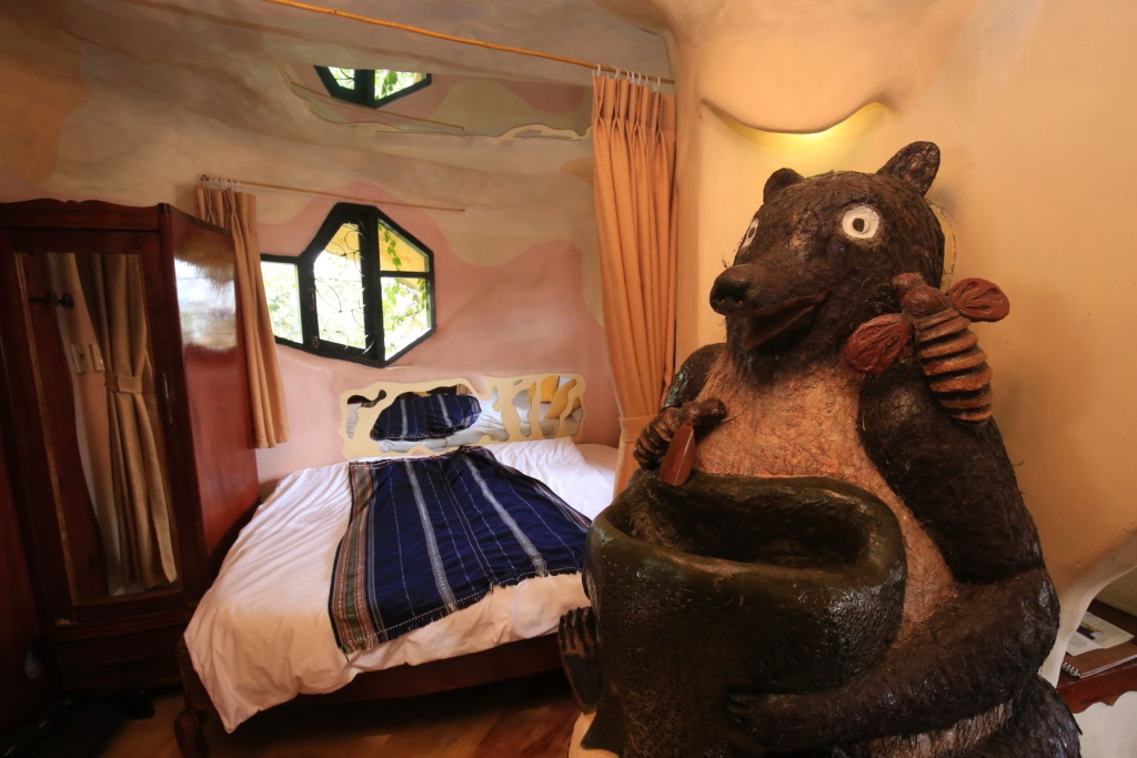 Bear Double room (full double bed)