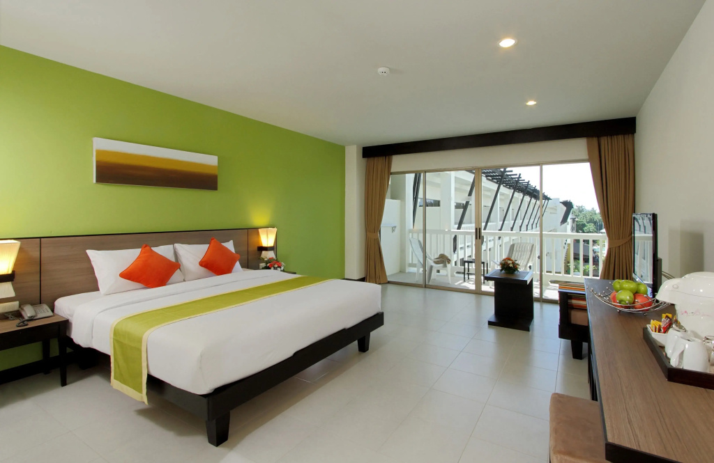 Sea Breeze Double room (full double bed)