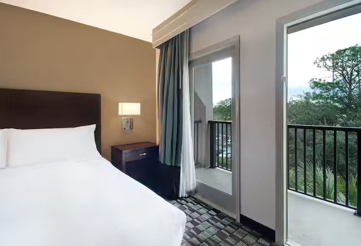 Embassy Suites by Hilton Jacksonville Baymeadows - Chambres
