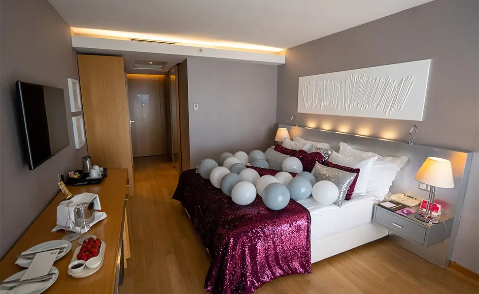 Honeymoon Double room with sea view (full double bed)
