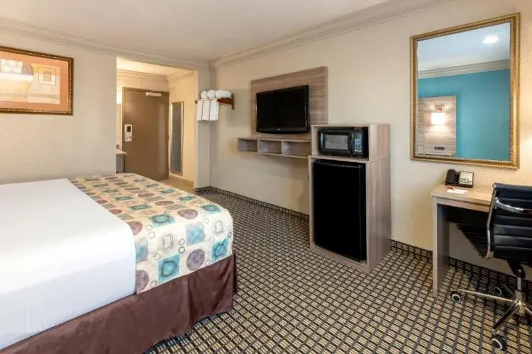 Red Lion Inn & Suites Houston IAH Airport - Chambres