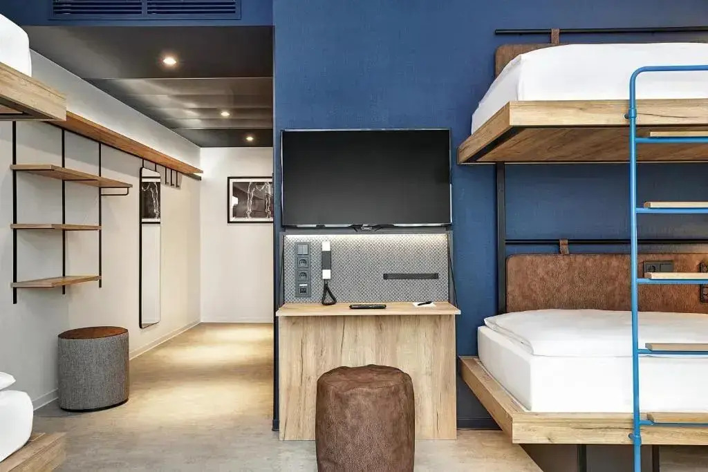 Трёхместный номер в H2 Hotel München Olympiapark