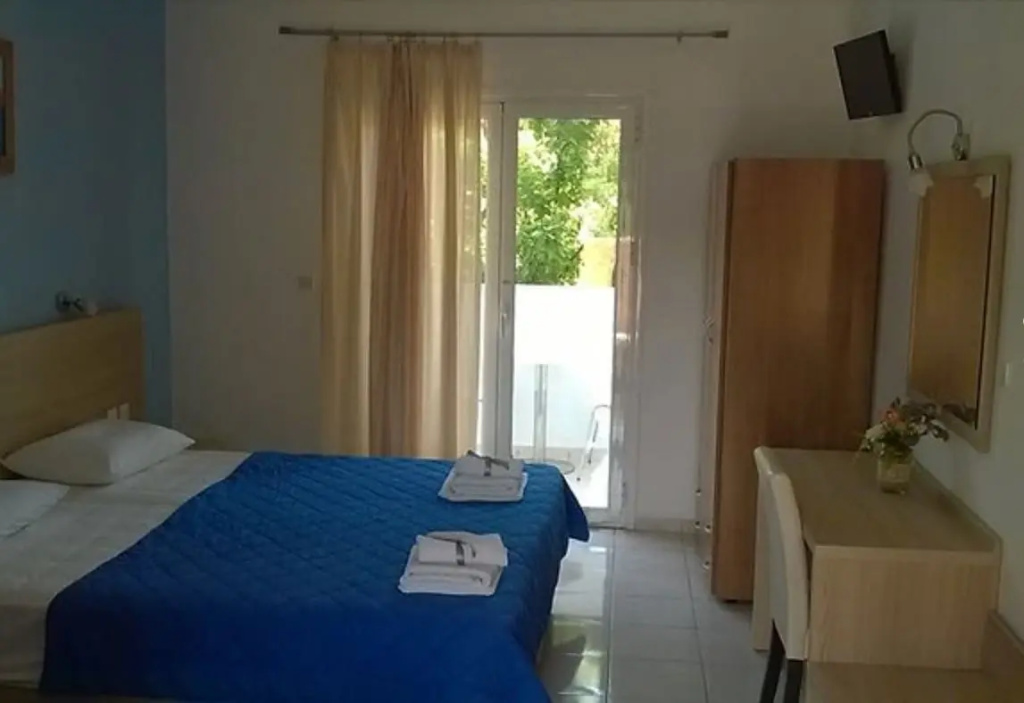 Triple Studio with forest view