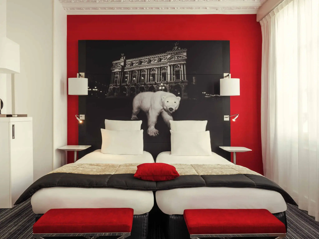 Mercure Paris Opera Louvre Room Type - Superior Room with 1 double bed