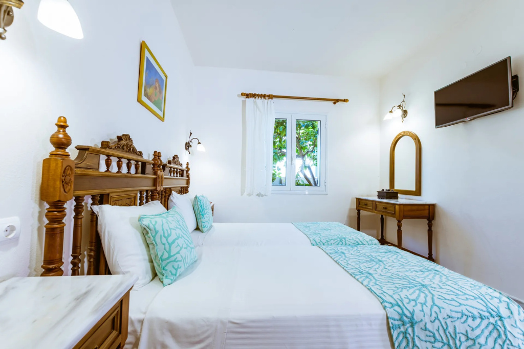 1 Bedroom Double Family Apartment (full double bed)