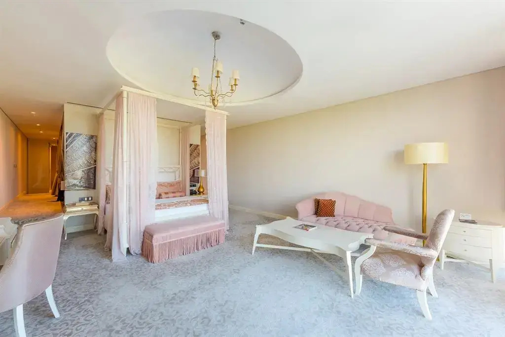 Honeymoon Double Suite (full double bed)