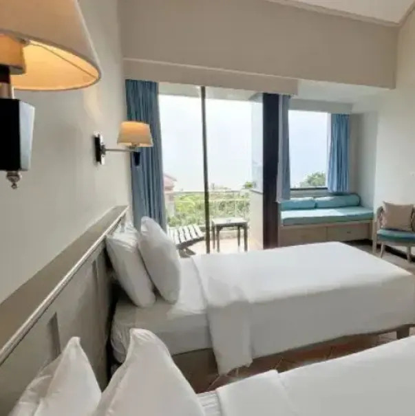Двухместный номер Superior с видом на сад двуспальная кровать в Pinnacle Grand Jomtien Resort and Beach Club