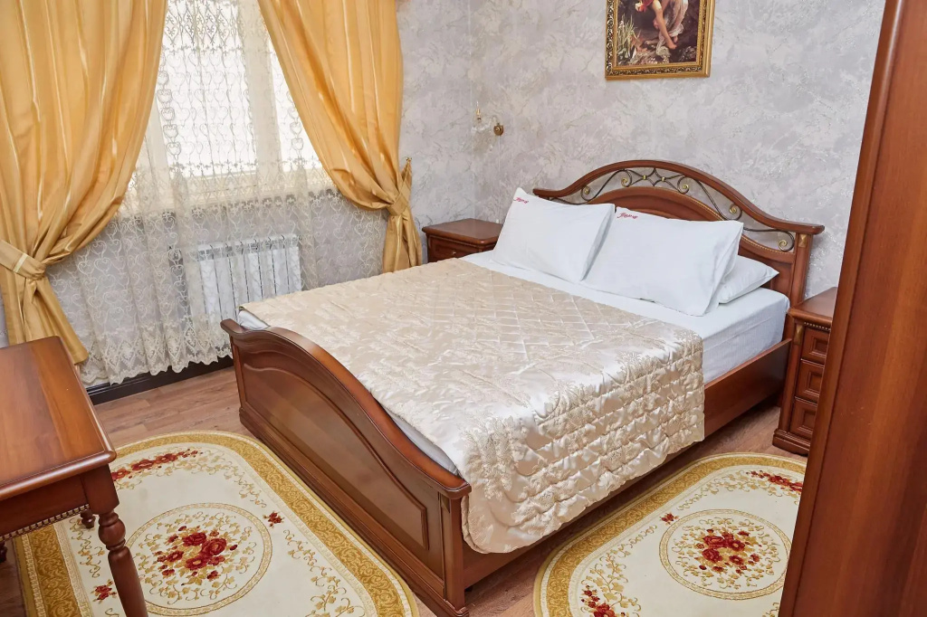 Tarho Hotel Room Type - No. 309 Double Suite with city view full double bed