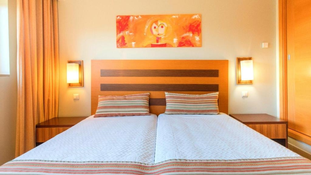 1 Bedroom Superior Double Apartment with sea view (twin beds)