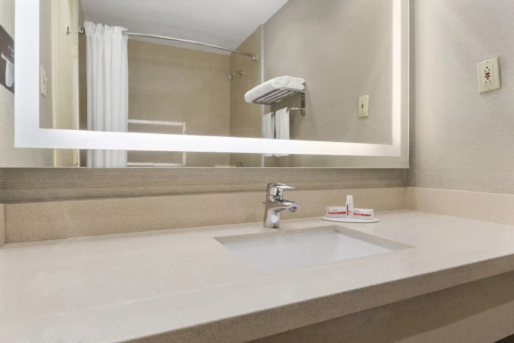 Days Inn by Wyndham Ottawa - Chambres