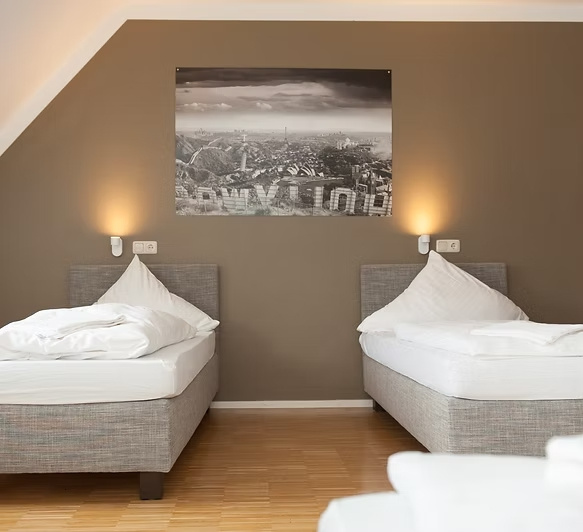 2 Bedrooms Apartment