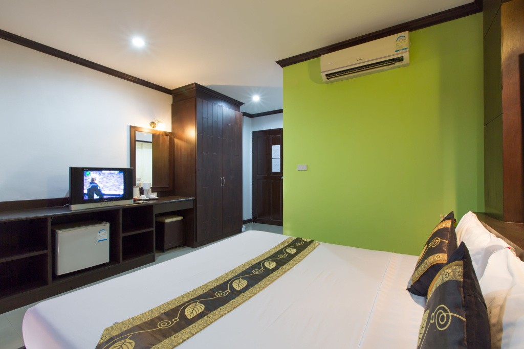Patong Buri Resort Hotel - Chambres