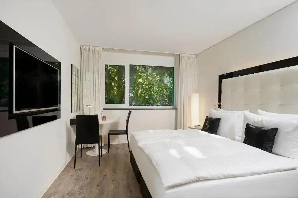The INNSiDE Double room (full double bed)