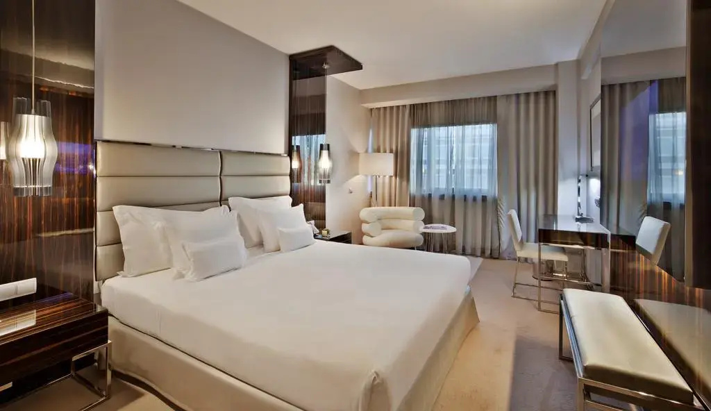 Premium room