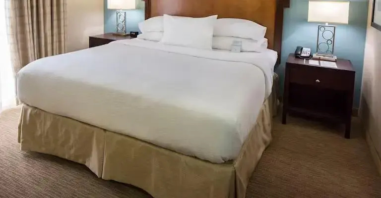 Embassy Suites by Hilton Memphis East Germantown Area - Chambres