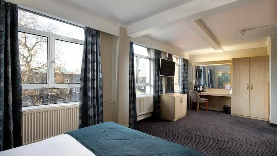 Double Suite (full double bed)