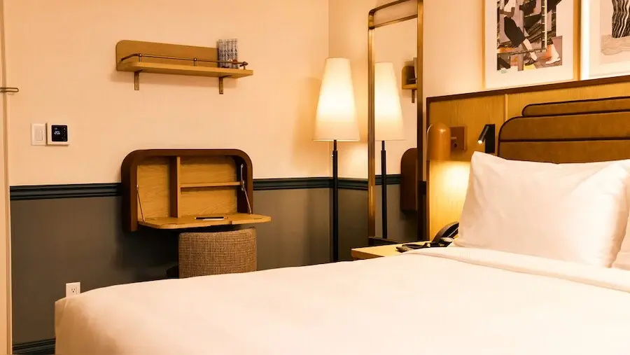 Swanky Double room (full double bed)