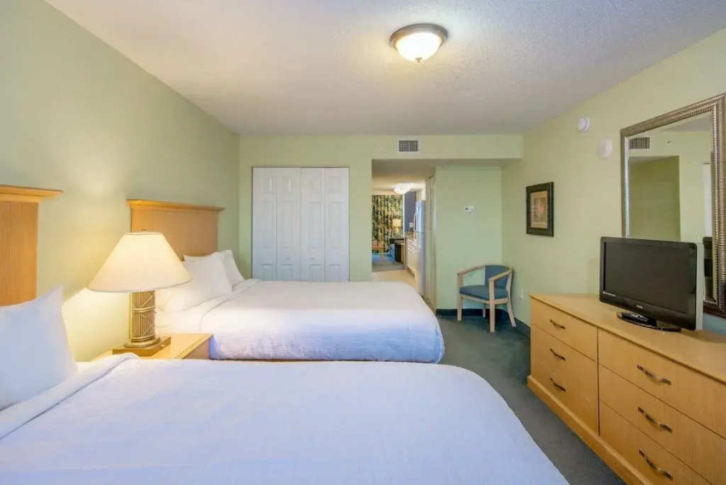 Suite oceanfront