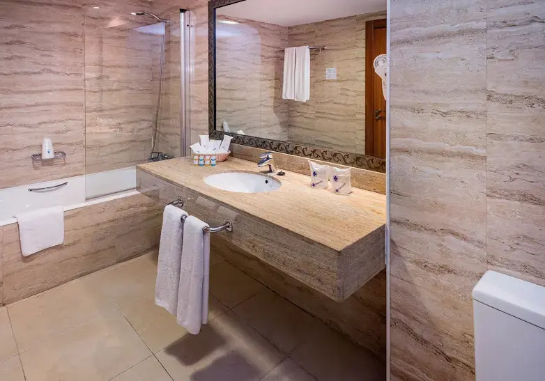 Mediterráneo Bay Hotel & Resort - Chambres