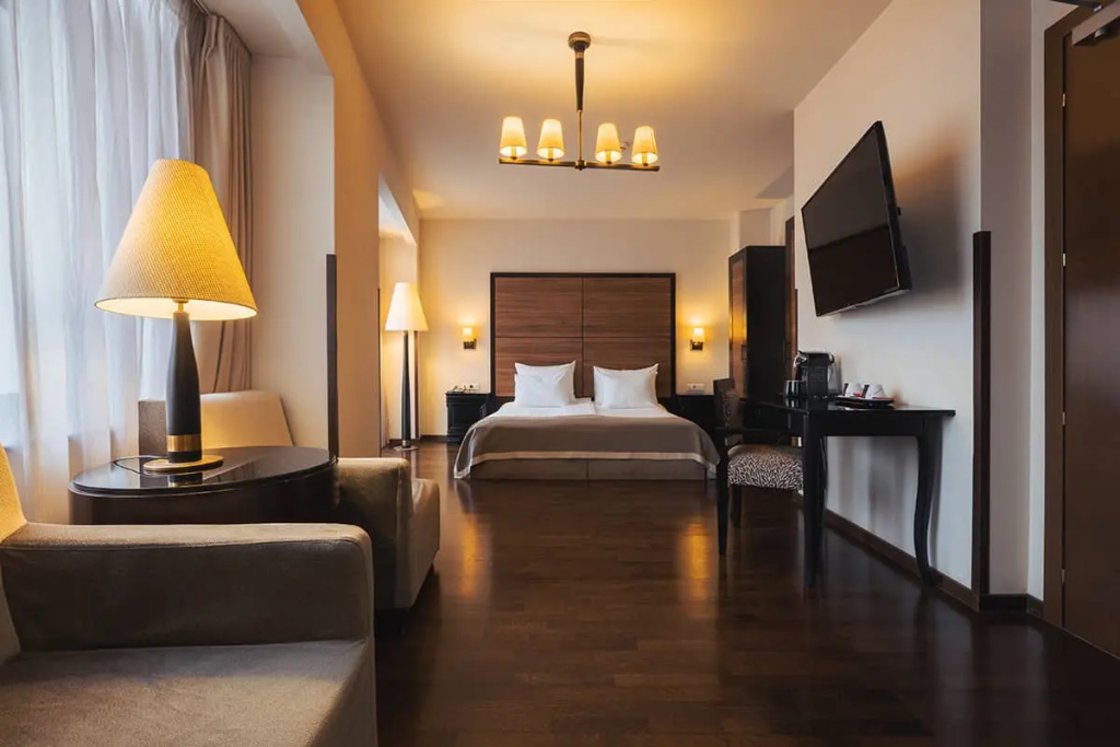 Double Junior Suite (full double bed)