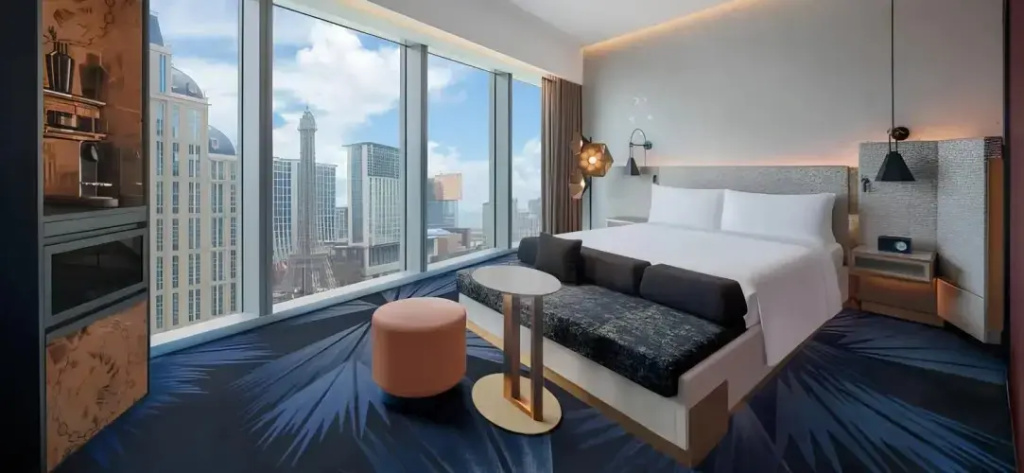 Mega Double room (full double bed)
