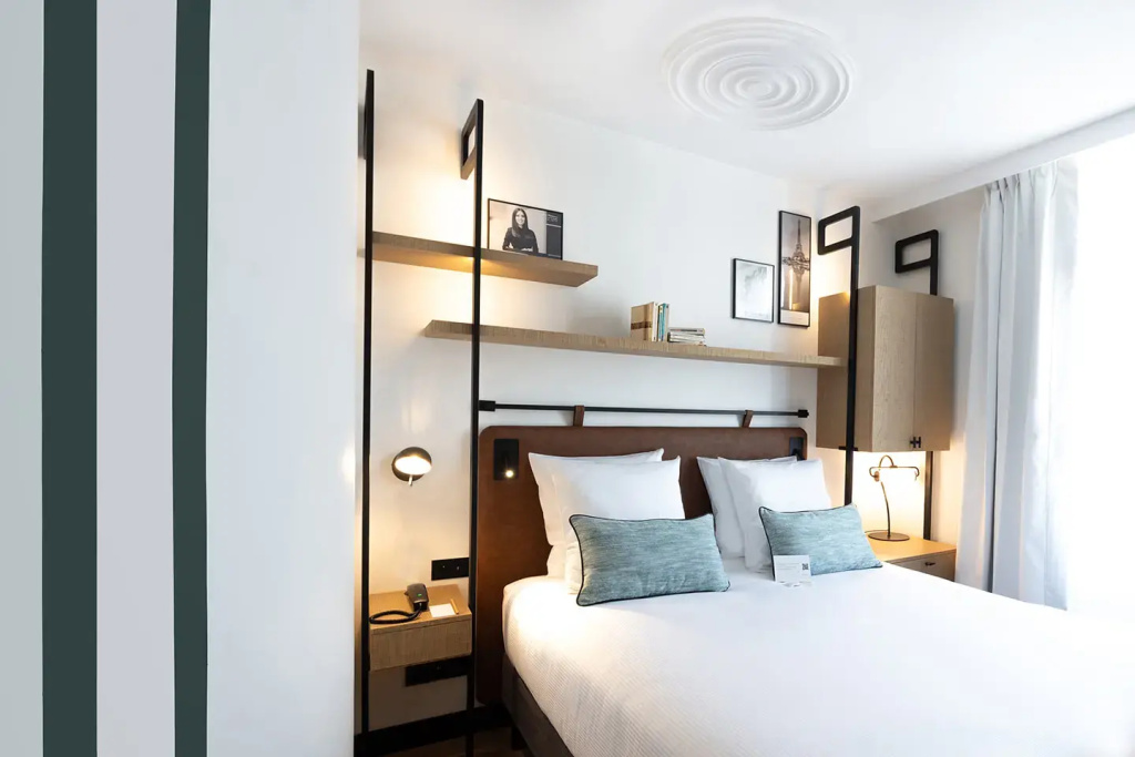 Double Suite (full double bed)