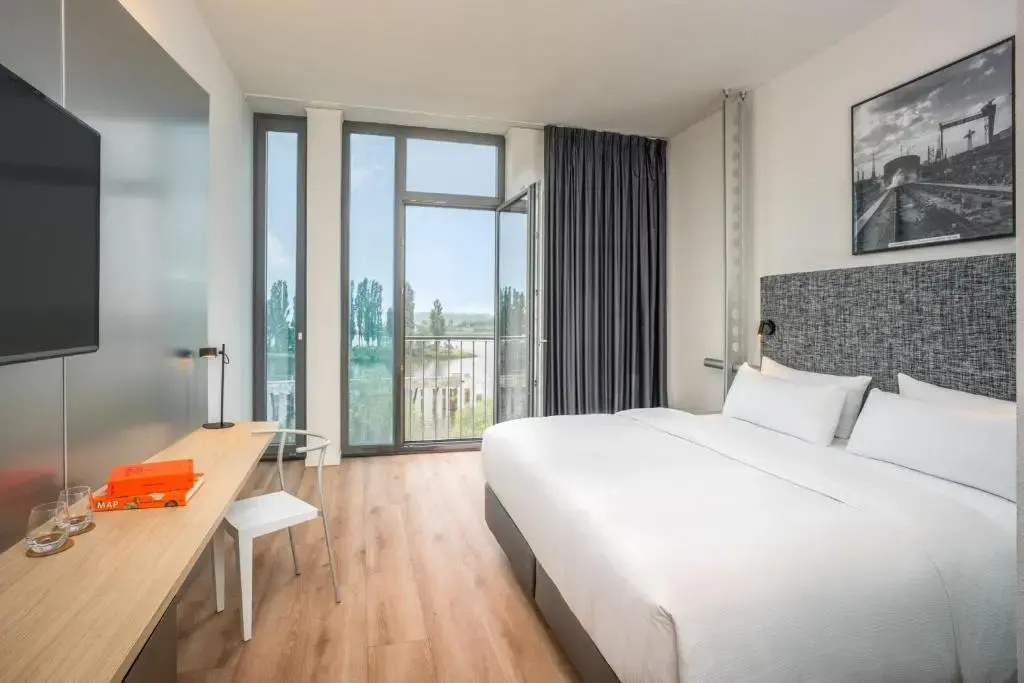 The Innside Double room (full double bed)