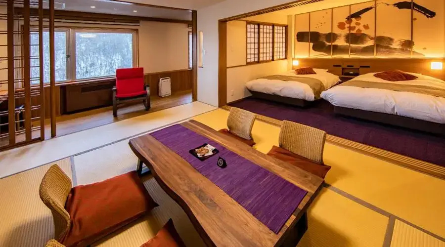 Japanese-Western with Canyon View room