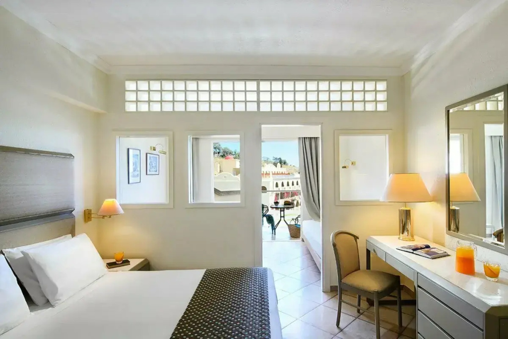 Family Double room with garden view (full double bed)