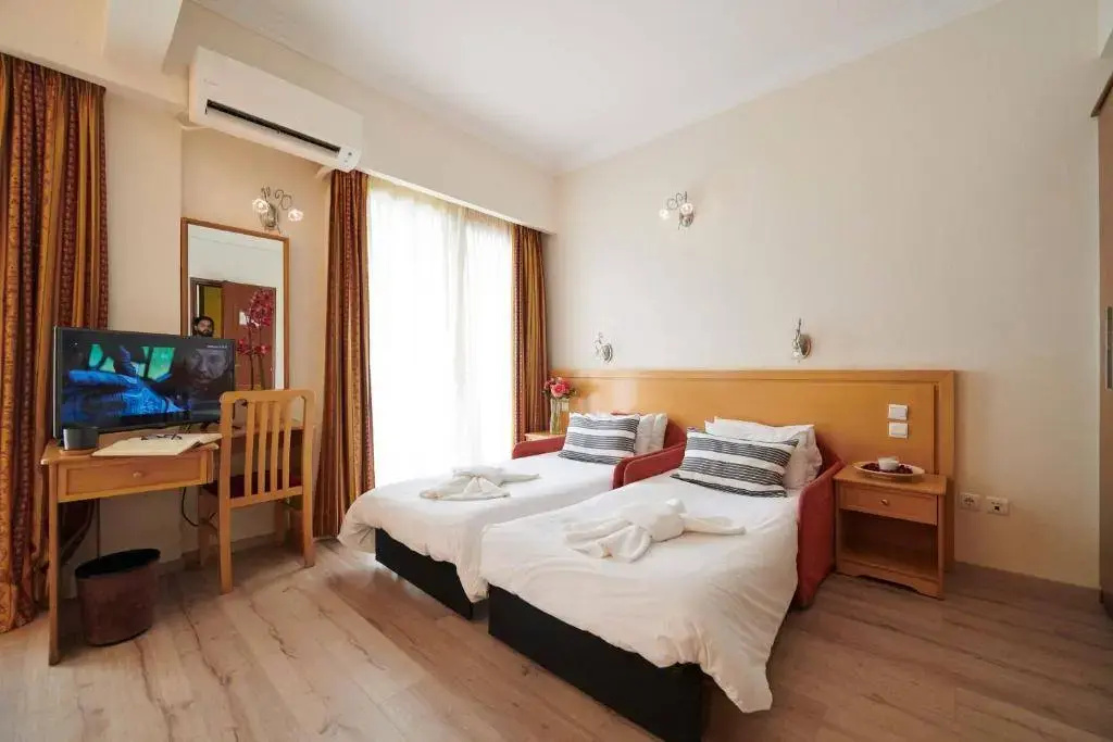 Golden City Hotel Room Type - Family Room
