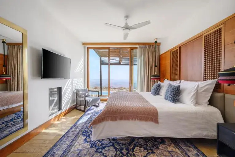 Crater View Double Deluxe Villa (full double bed)
