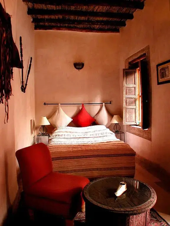 Ambiance Double room (full double bed)