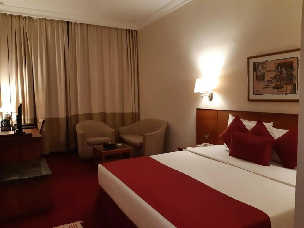 Double room (full double bed)