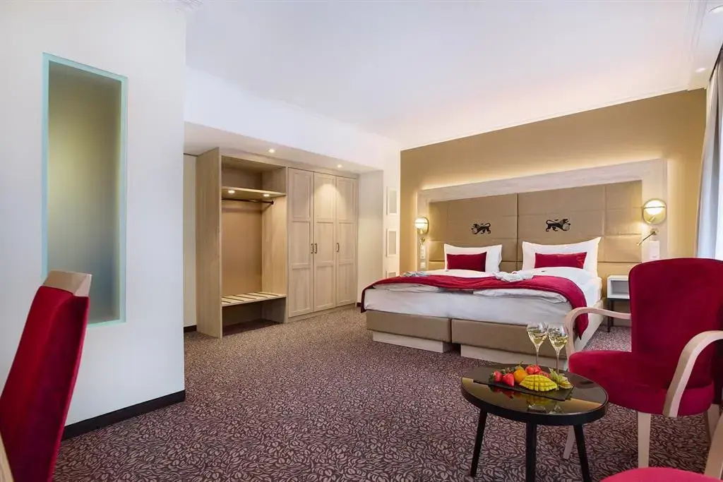 Deluxe Top View Double room (full double bed)