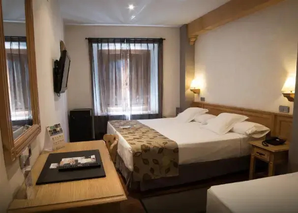 Interior Triple room